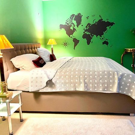 Doppelzimmer Gartenblick Villa Julian Aurich Dış mekan fotoğraf